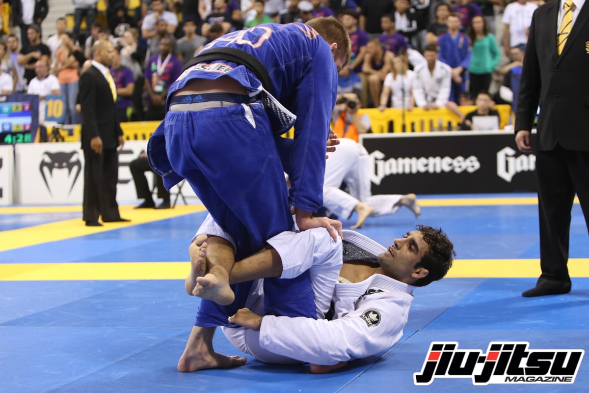 Leandro Lo Teaches the Crossed-Legs Closed Guard Sweep