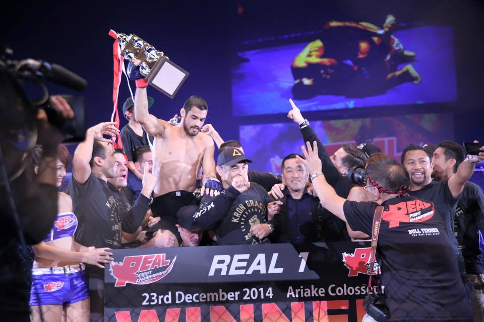 Kron Gracie Wins MMA Debut.