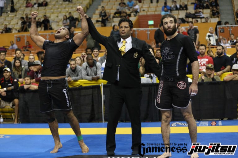 2016 Worlds No-Gi: Simões Wins 2nd Open Class Gold, Nathiely Chokes Andresa For Absolute Title; Other Black Belt Results