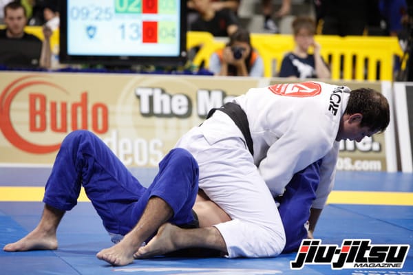 Roger Gracie Gives You Pointers for the Perfect Cross Collar Choke